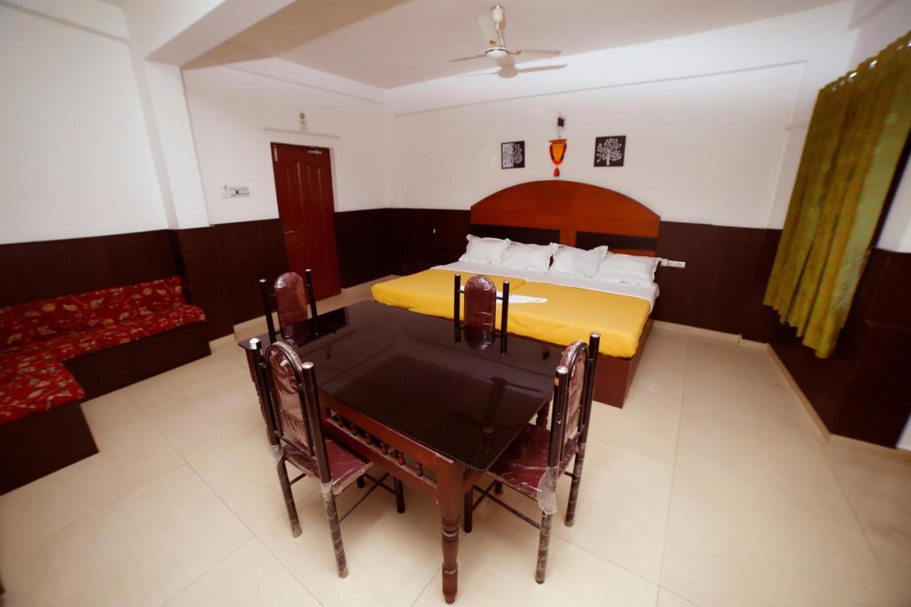 Kairali Tourist Home Guruvāyūr Екстериор снимка