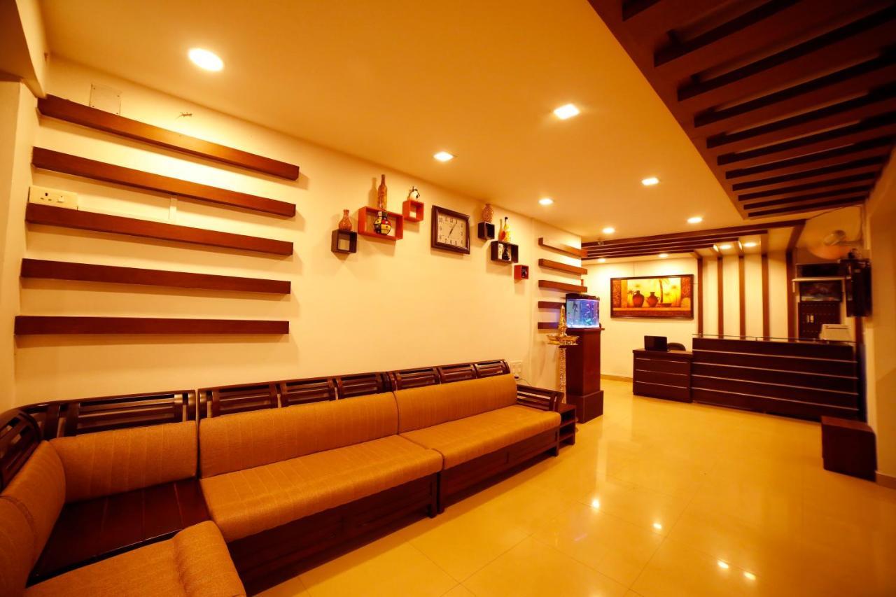 Kairali Tourist Home Guruvāyūr Екстериор снимка