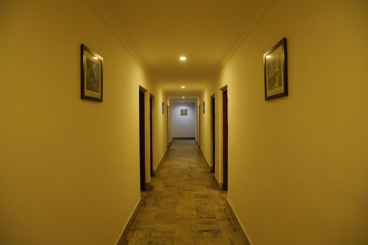 Kairali Tourist Home Guruvāyūr Екстериор снимка